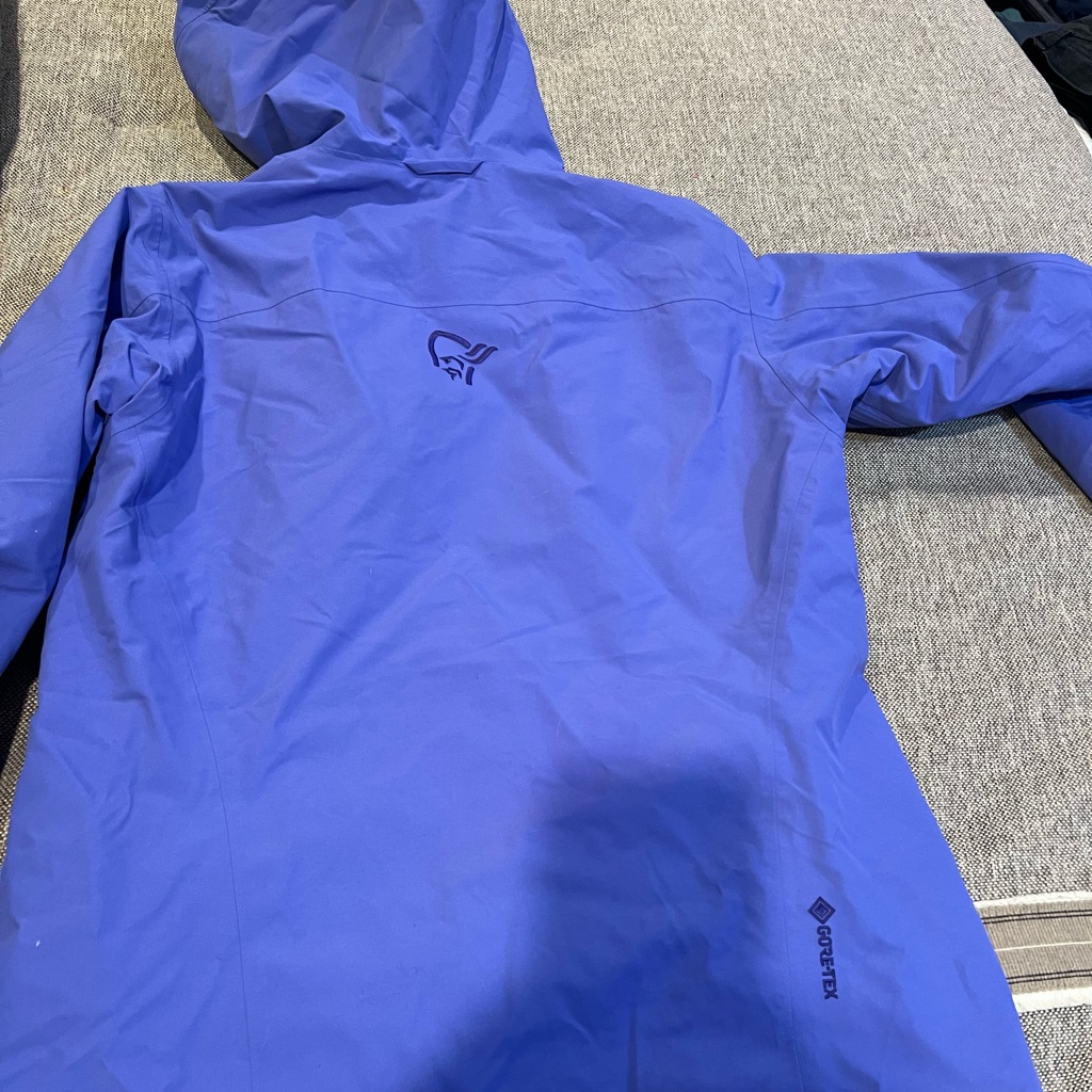 Norrona Gore-Tex Insulated Lofoten Ski Jacket